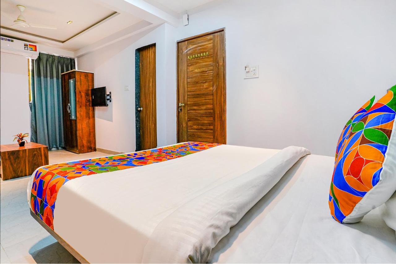 Fabhotel Crystal Inn - Nr Suvarndeep Chowk Pimpri-Chinchwad Extérieur photo