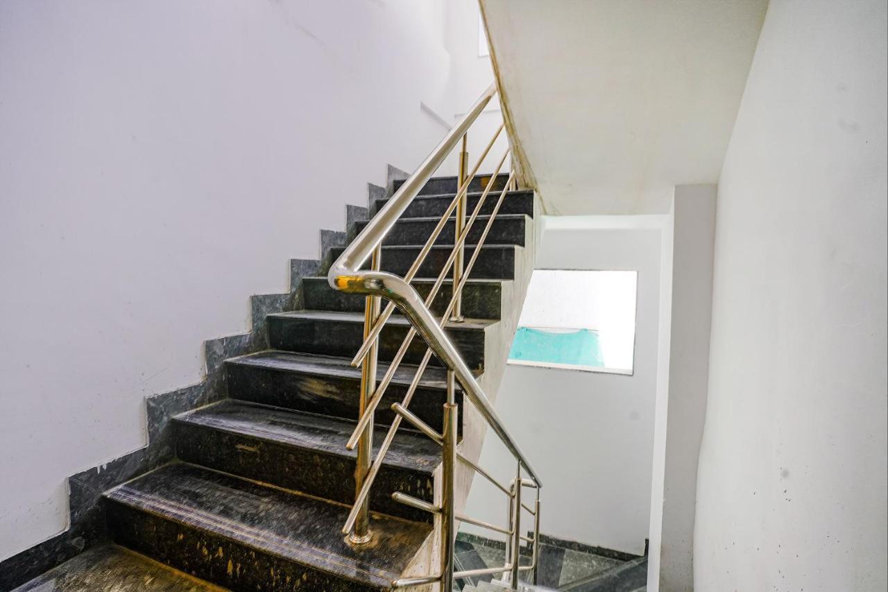 Fabhotel Crystal Inn - Nr Suvarndeep Chowk Pimpri-Chinchwad Extérieur photo