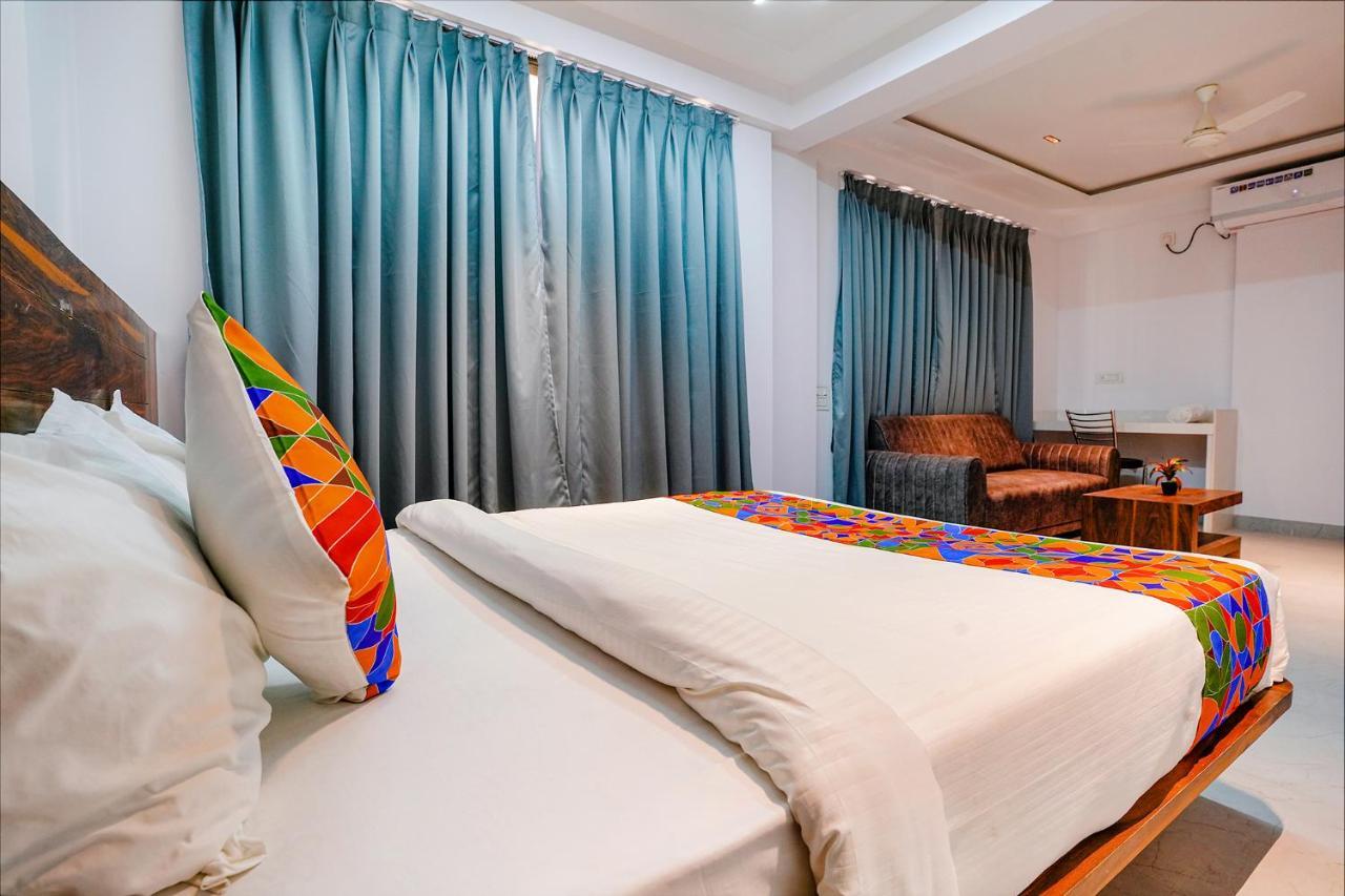 Fabhotel Crystal Inn - Nr Suvarndeep Chowk Pimpri-Chinchwad Extérieur photo