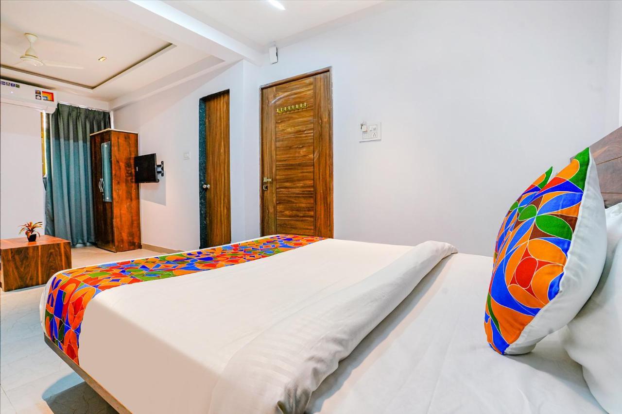 Fabhotel Crystal Inn - Nr Suvarndeep Chowk Pimpri-Chinchwad Extérieur photo